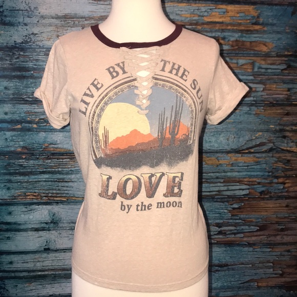 Live by the ☀️Love by the 🌙Rue 21 M - Picture 2 of 4